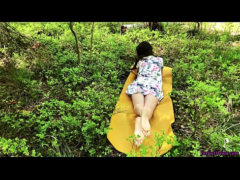 ❤️ டிண்டரில் உள்ள அந்நியன் என் பெண்ணை சுயஇன்பம் செய்து காடுகளில் உணர்ச்சிவசப்படுகிறான் ❌ அனல் பார்ன் எங்களிடம் ﹏